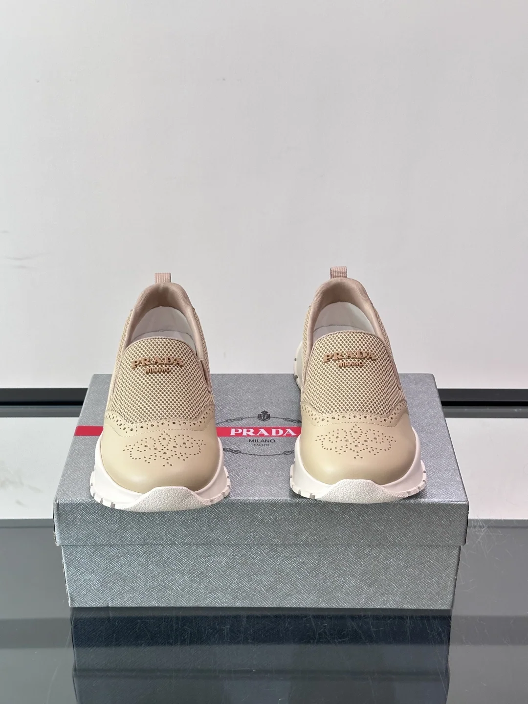 프라다 신발 148095 Prada Sneakers 상세 이미지 2