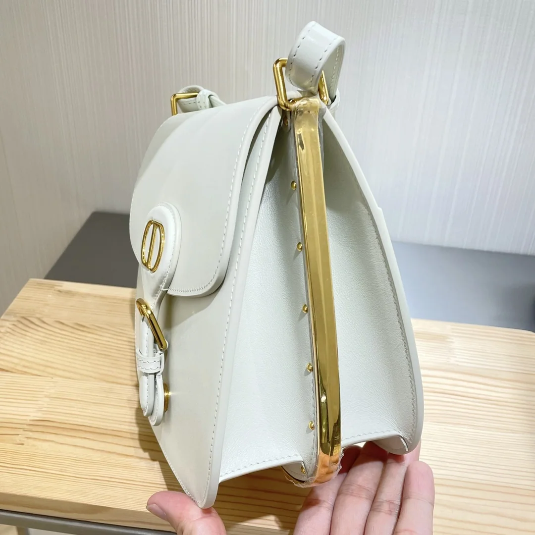 디올 바비 프레임 화이트 가방 상세 이미지 3