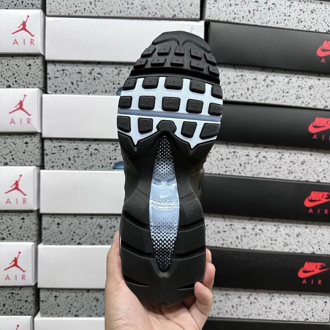 나이키 [GX] 에어 맥스 95 IQ7708-095 201756 Nike Air Max 95 Big Bubble Palace 상세 이미지 7