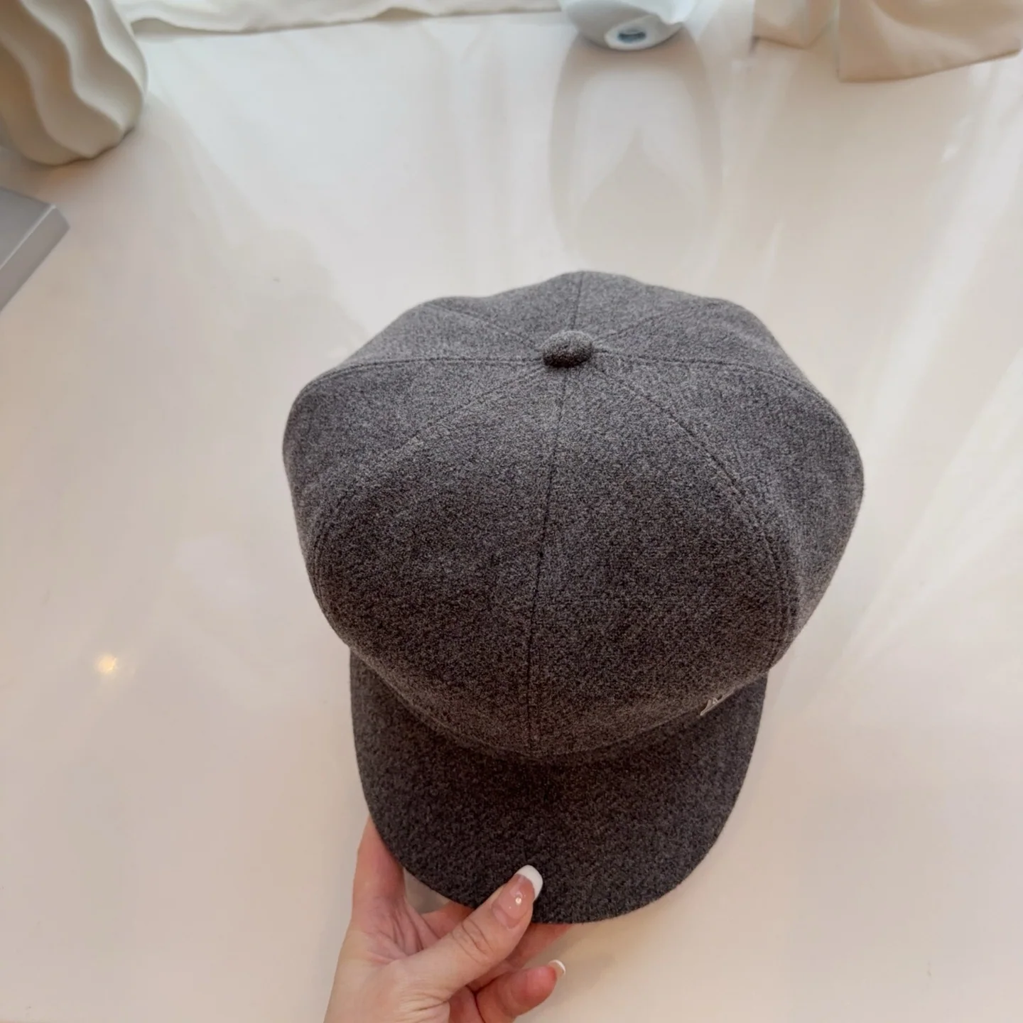 루이비통 울 팔각형 덕빌 모자 상세 이미지 4