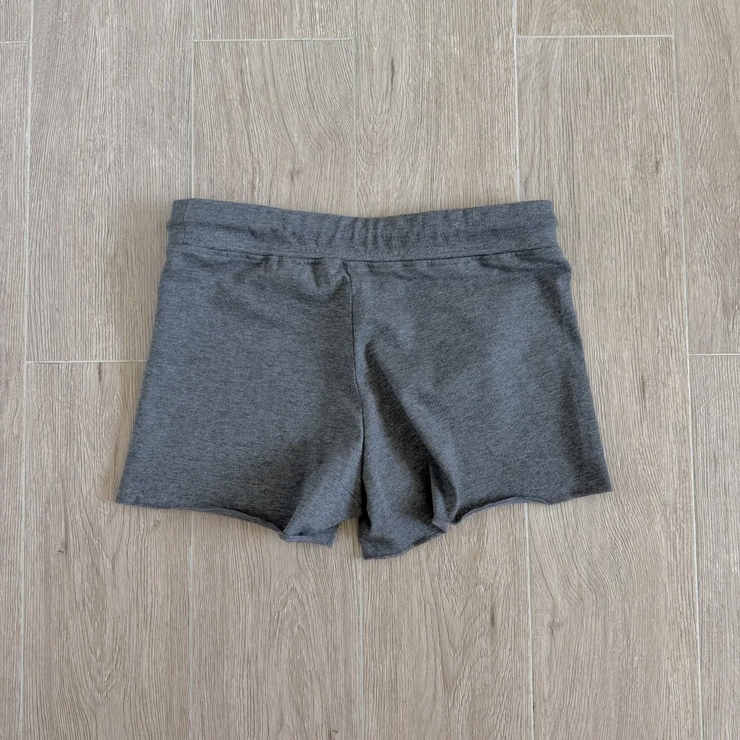 크롬하츠 그레이 퍼플 컬러 블록 프린트 여성 반바지 상세 이미지 3
