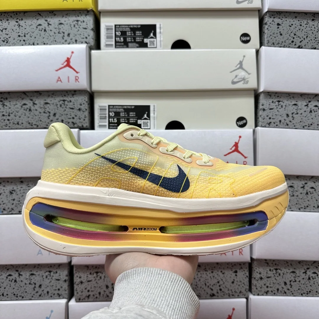 나이키 [5A] 보메로 프리미엄 옐로우 HQ2050-701 201637 Nike Vomero Premium Alabaster 상세 이미지 4