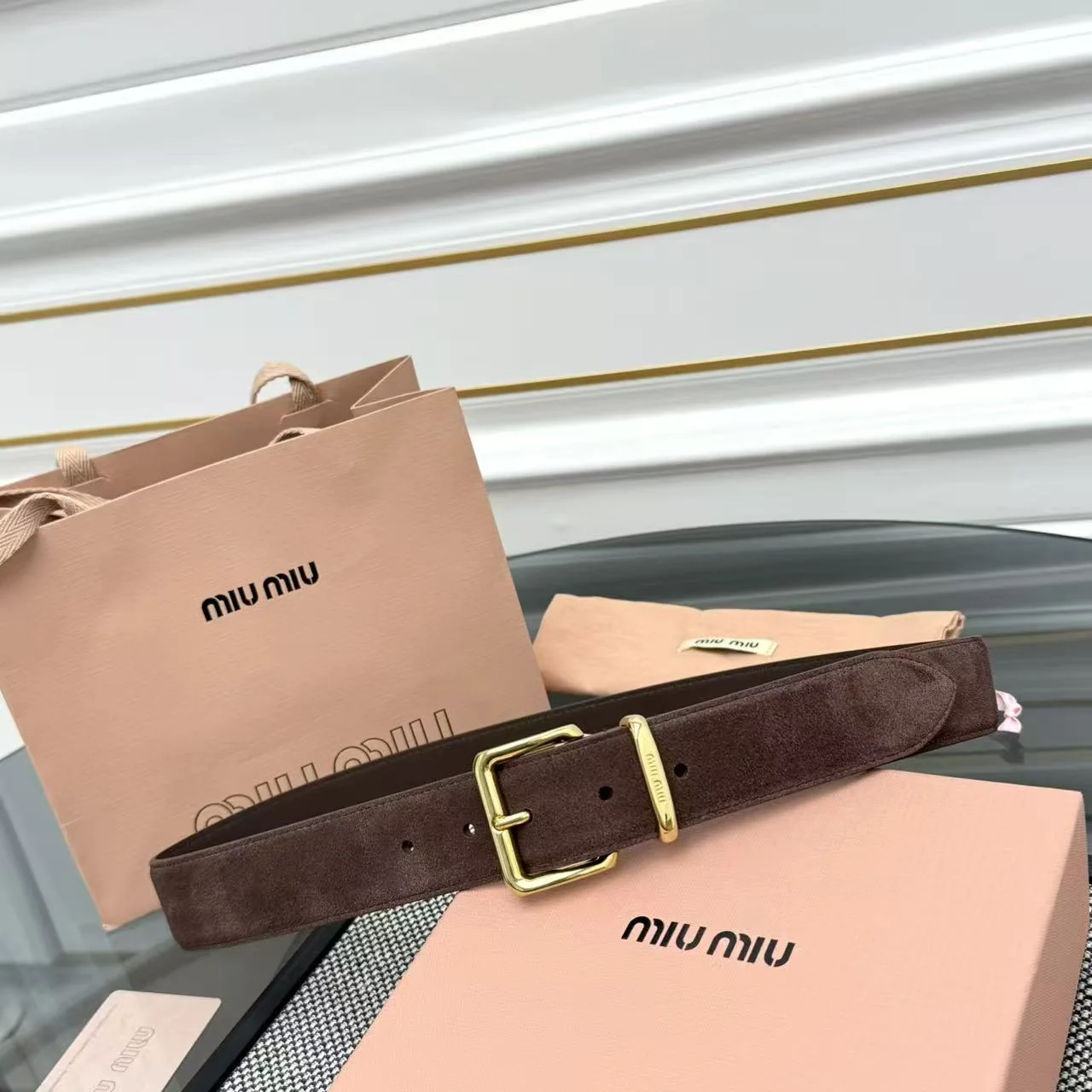 미우미우 스웨이드 레더 여성용 벨트 상세 이미지 1