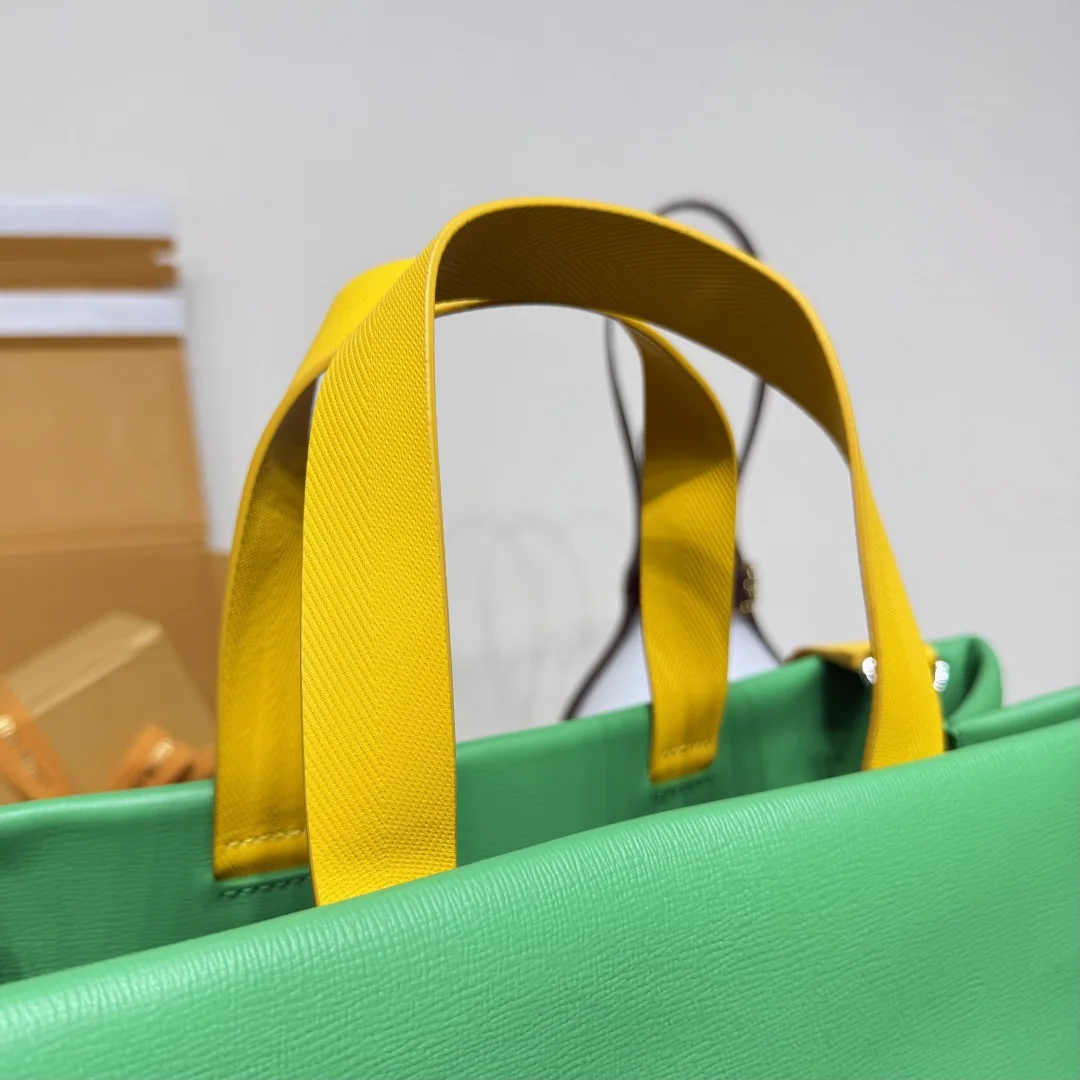 루이비통 버드케이지 미디엄 소가죽 쇼퍼백 M24457 상세 이미지 8