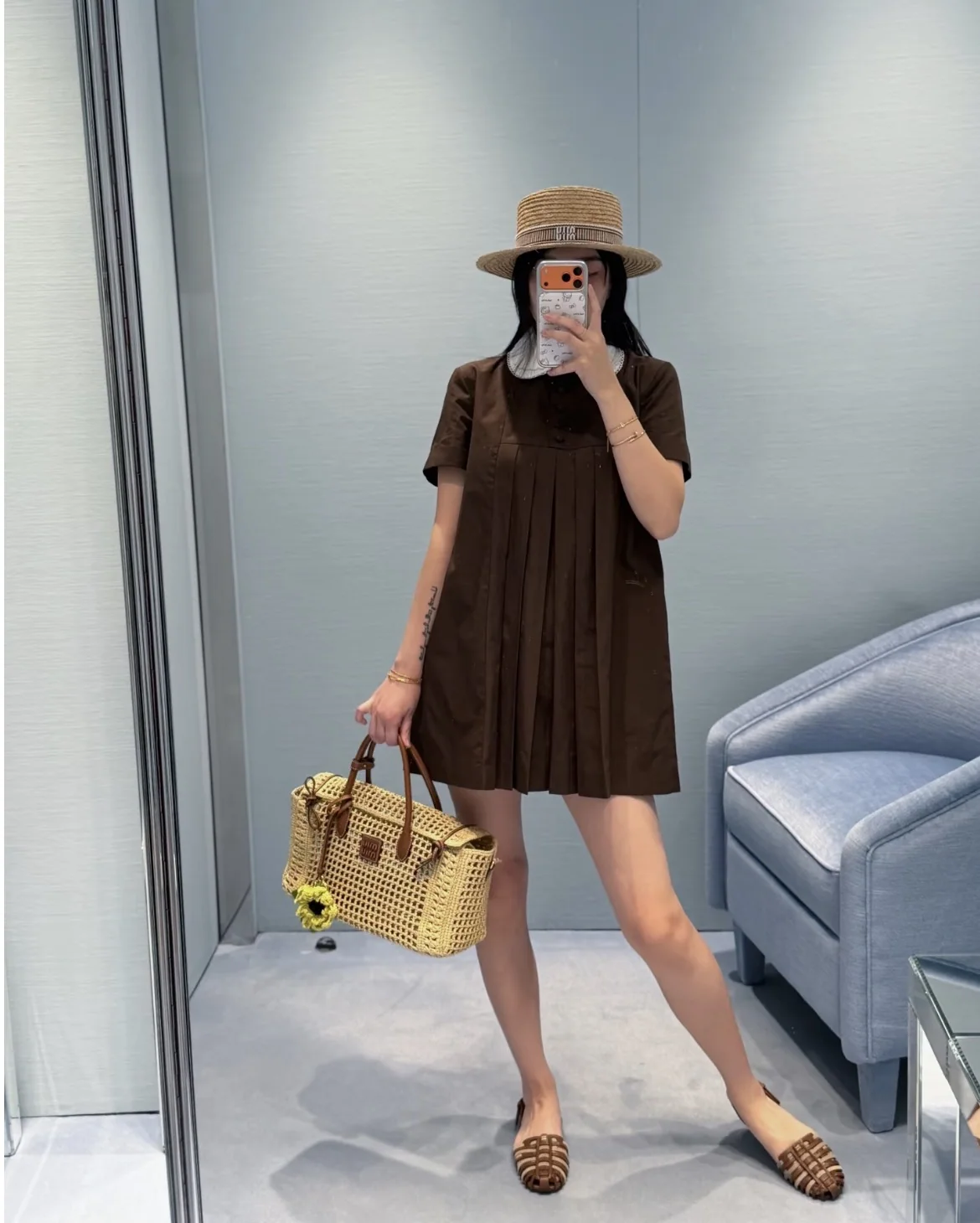 미우미우 브라운 피터팬카라 플리츠 원피스 상세 이미지 5