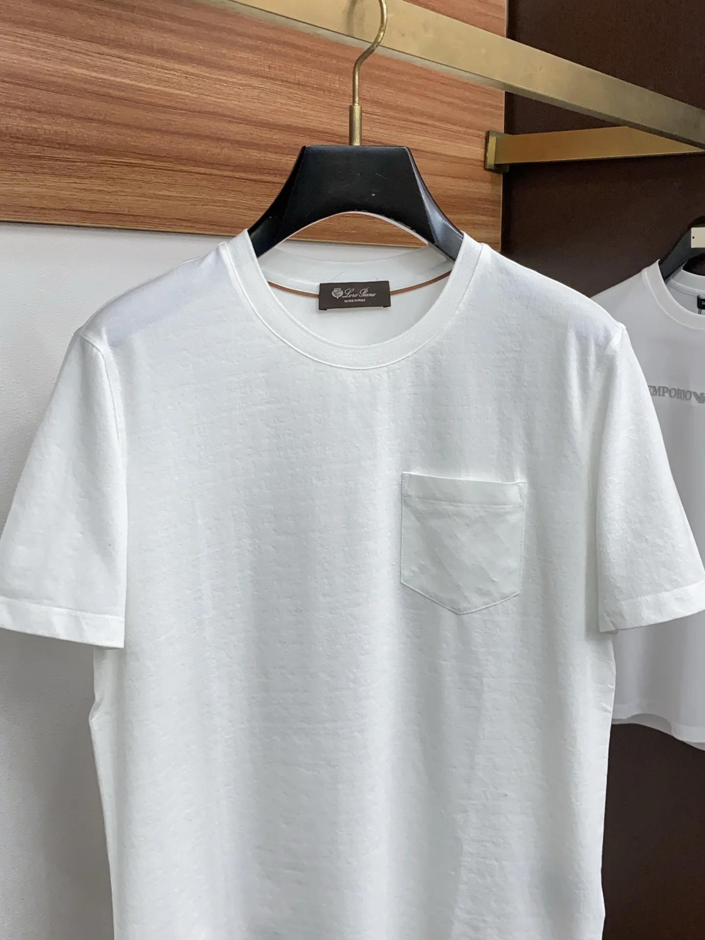 로로피아나 남성 반팔 상세 이미지 2