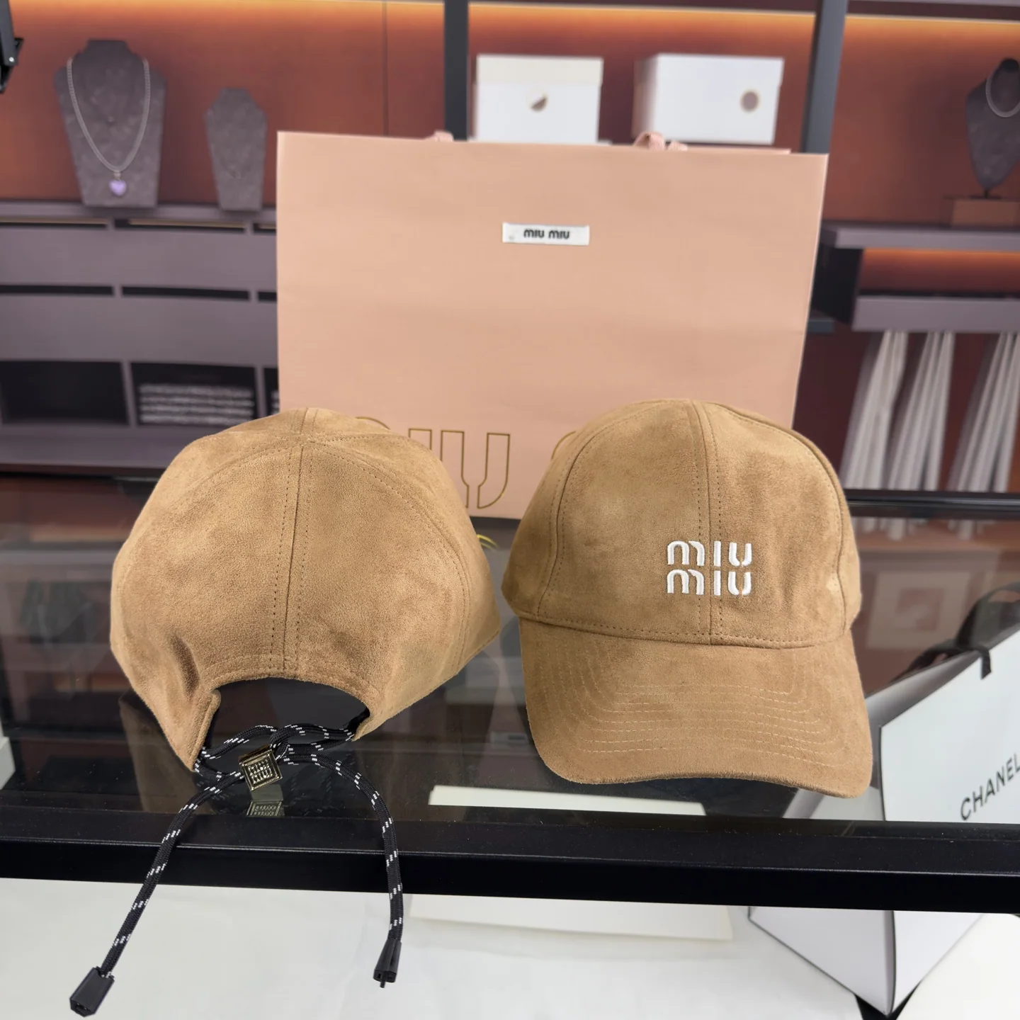 미우미우 플리스 베이스볼 모자 상세 이미지 5