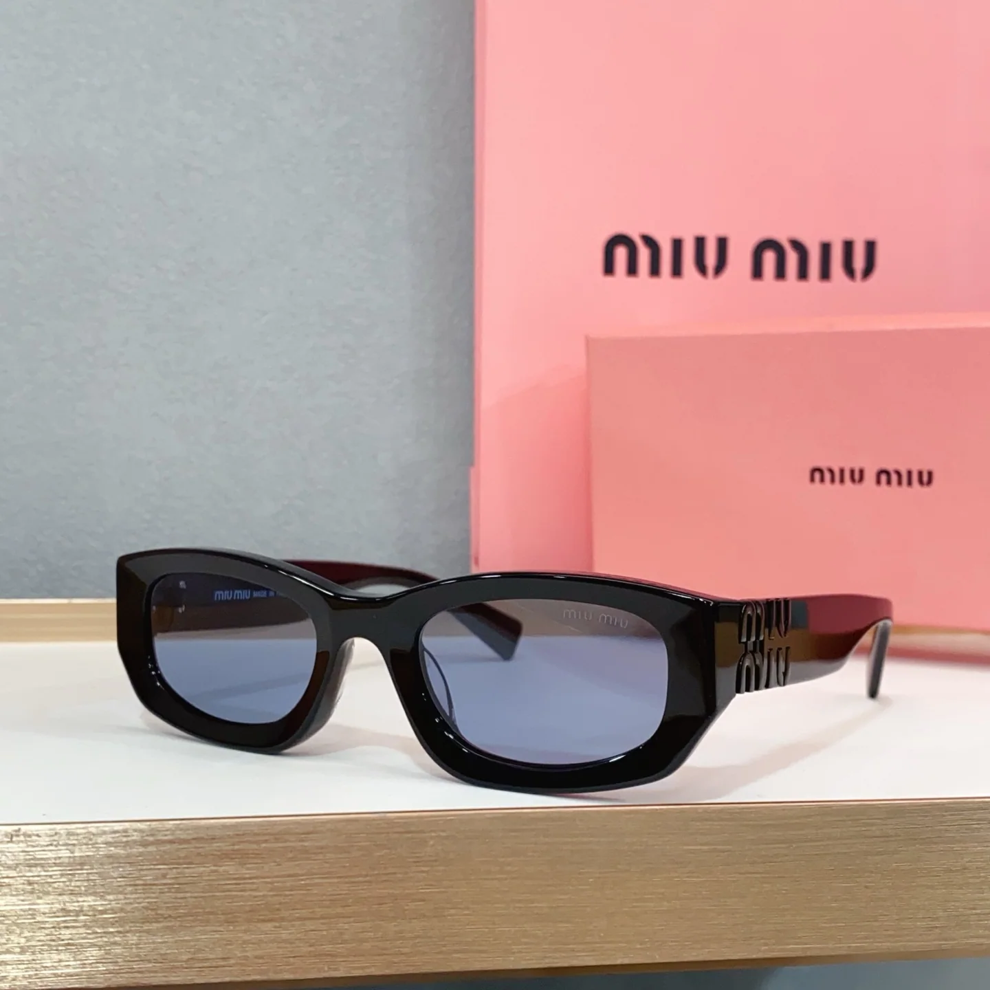 미우미우 선글라스 MU 04 UV