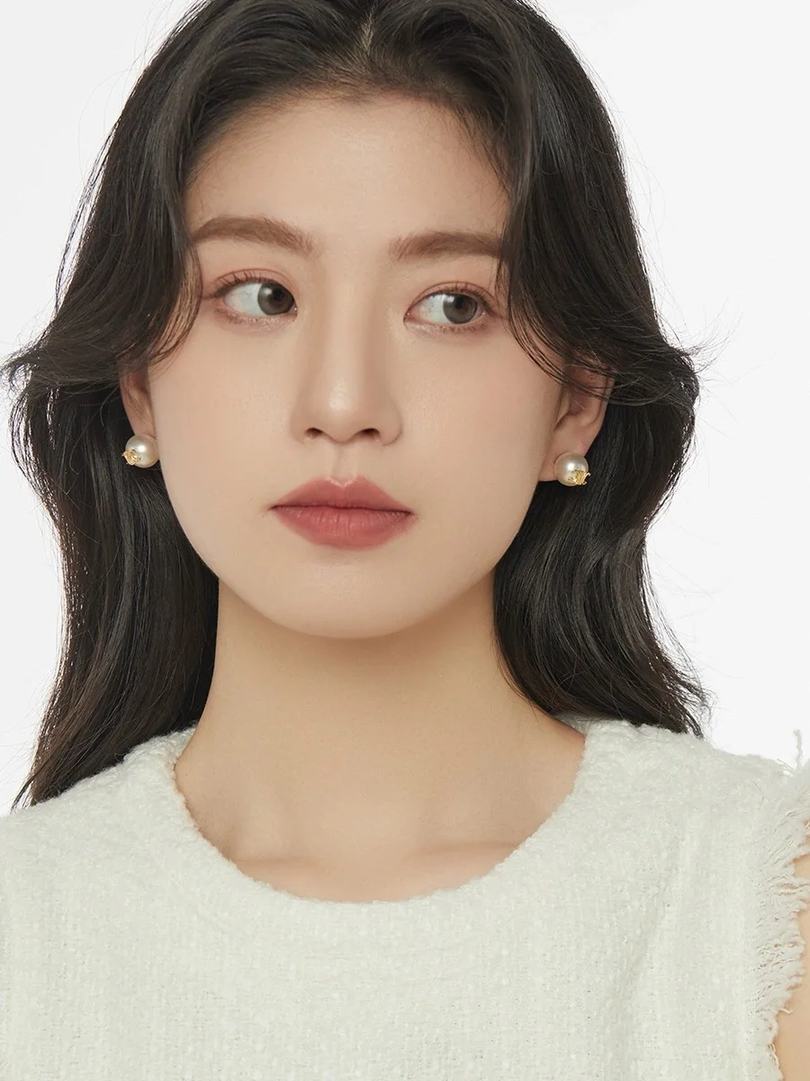 셀린느 싱글 진주 개선문 귀걸이 상세 이미지 3