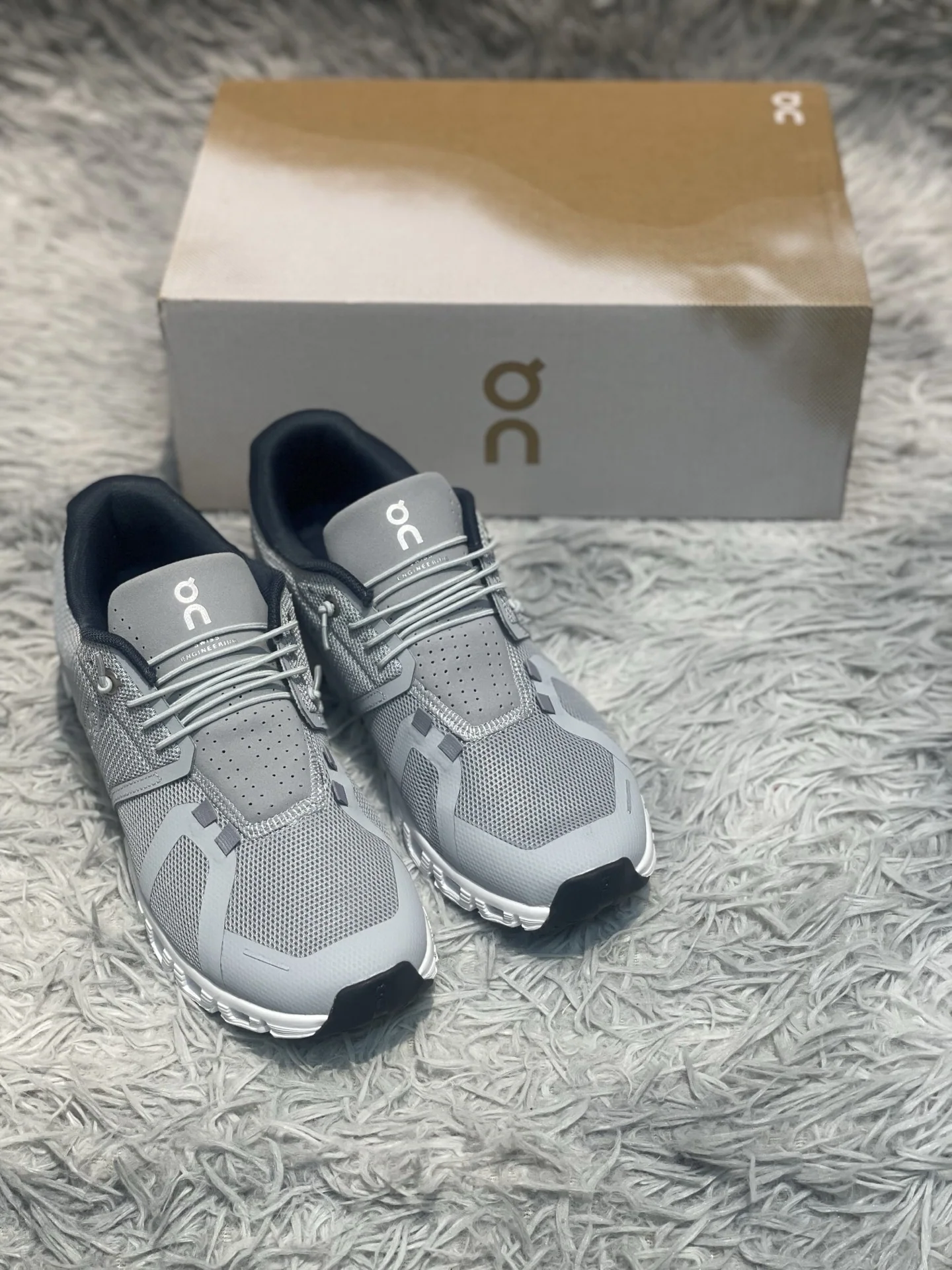 ON OnRun Cloud 6 경량 캐주얼 러닝화 상세 이미지 2