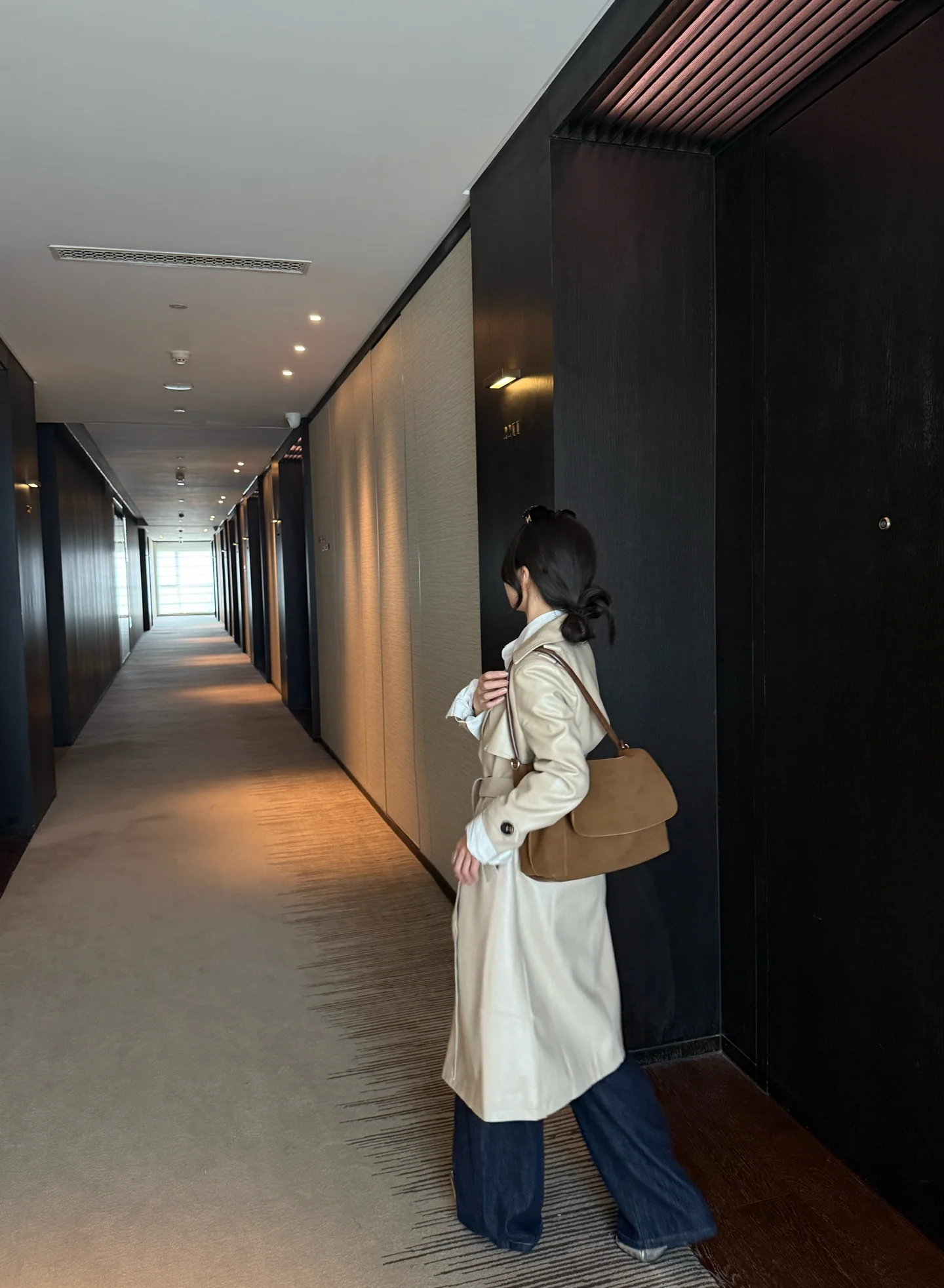 버버리 켄징턴 가죽 트렌치코트 여성 자켓 상세 이미지 9
