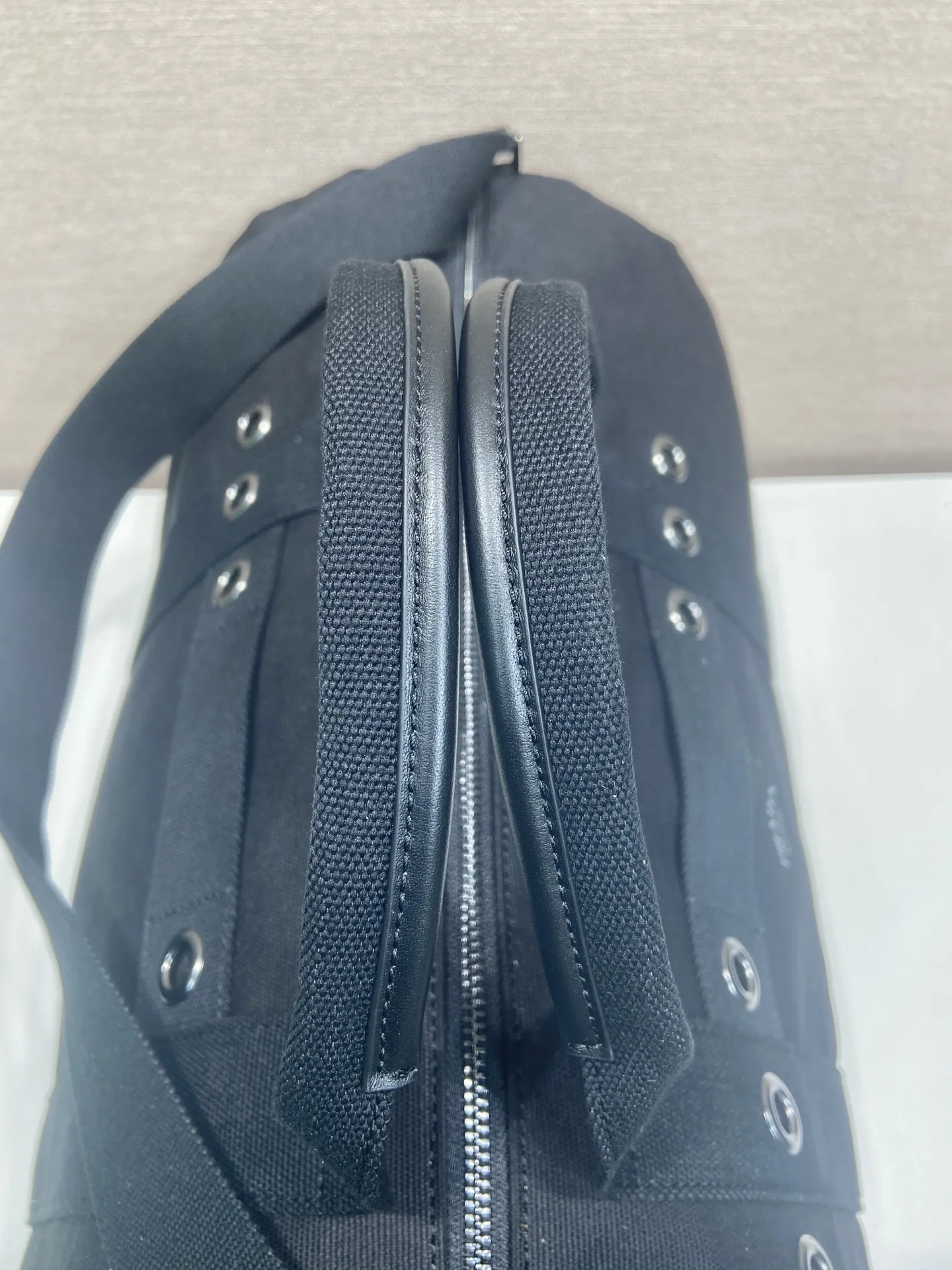 프라다 컴팩트 숄더백 2VC056 상세 이미지 7