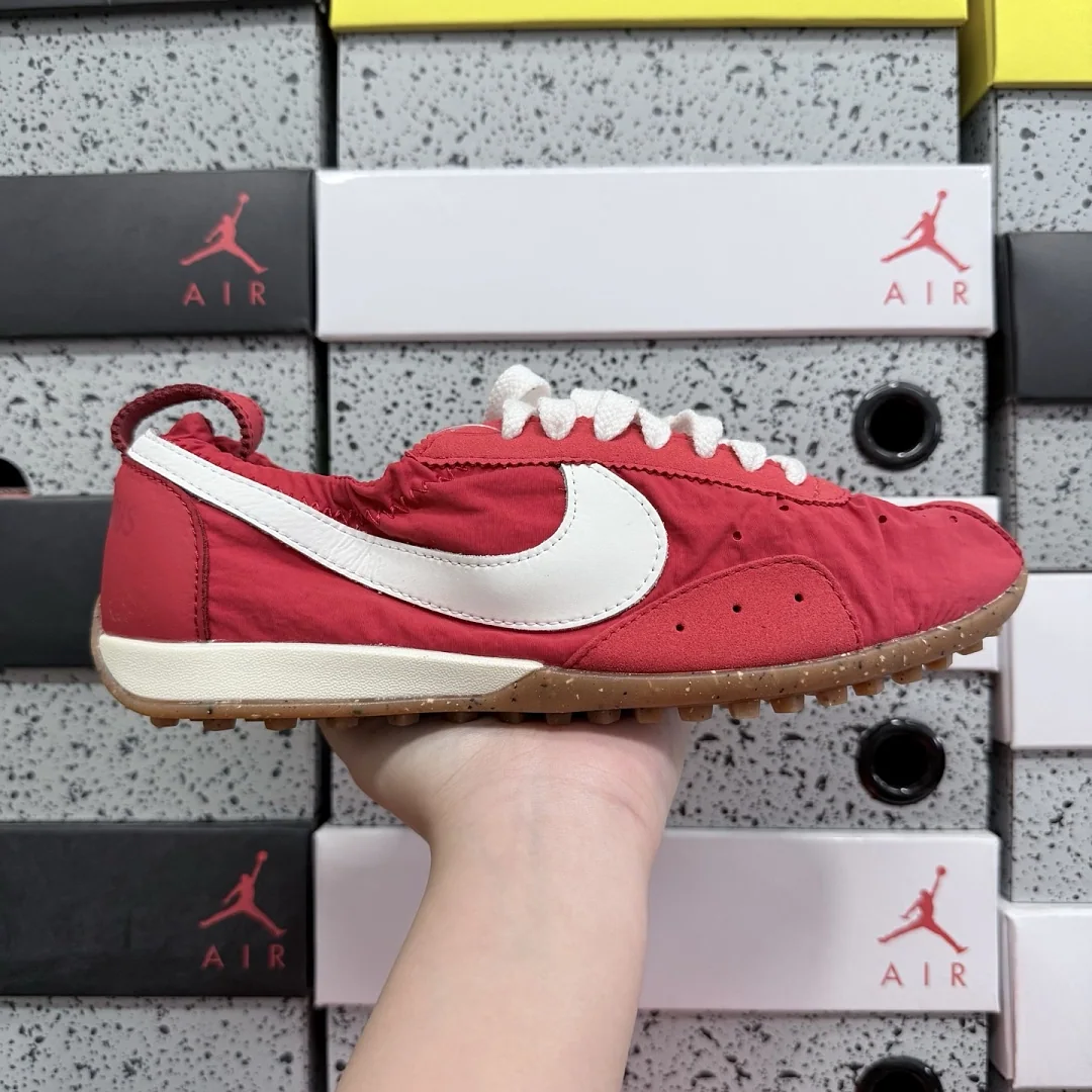 나이키 [GOD] HV8547-600 201600 Nike Moon Shoe SP Jacquemus University Red 상세 이미지 10