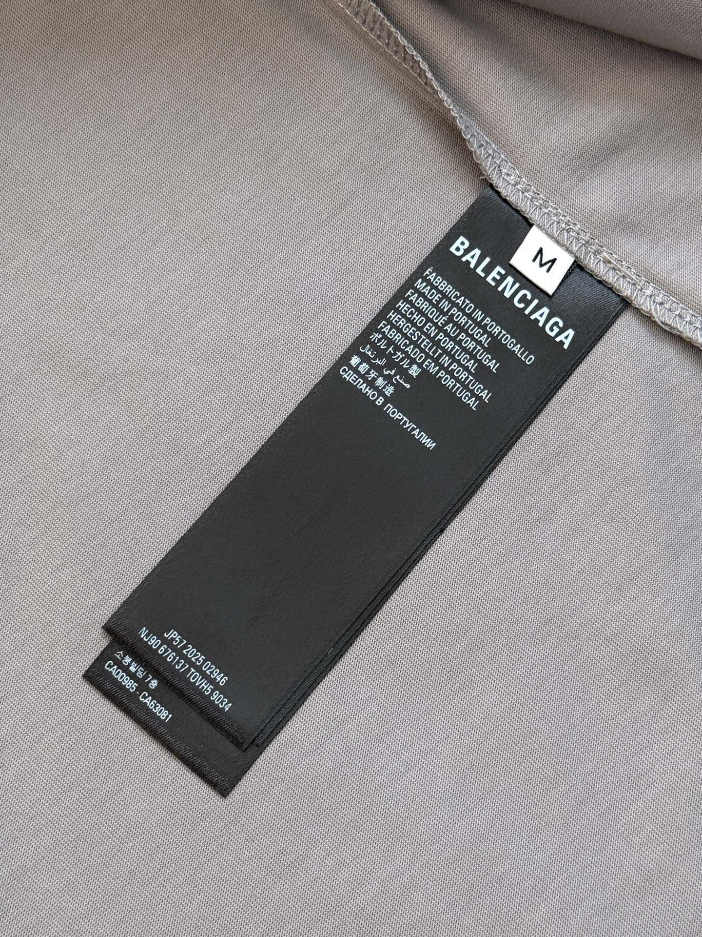 발렌시아가 선셋 웨이브스 플레임 레터 반팔 티셔츠 상세 이미지 9