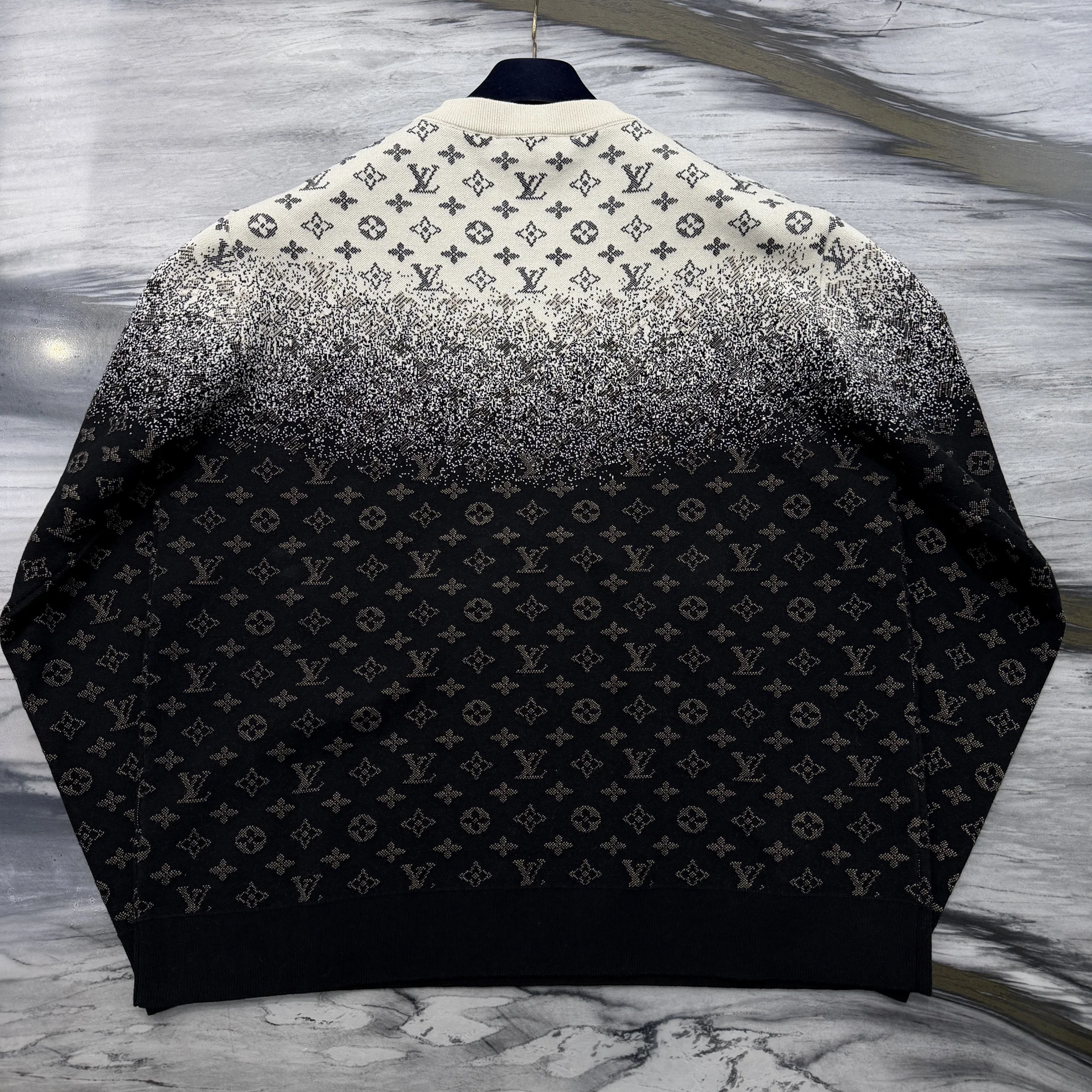 루이비통 남성 니트 64537 Louis Vuitton 상세 이미지 14