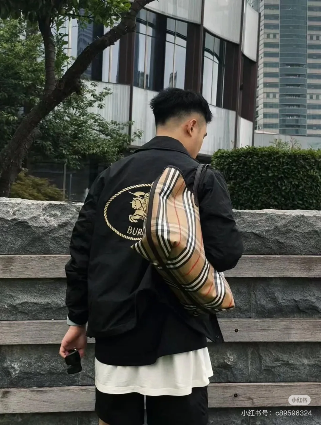 버버리 린넨 면 혼방 송아지가죽 트리밍 숄더백 상세 이미지 10