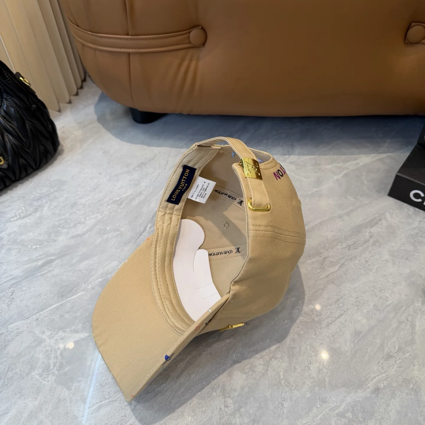 루이비통 자수 베이스볼 모자 상세 이미지 4