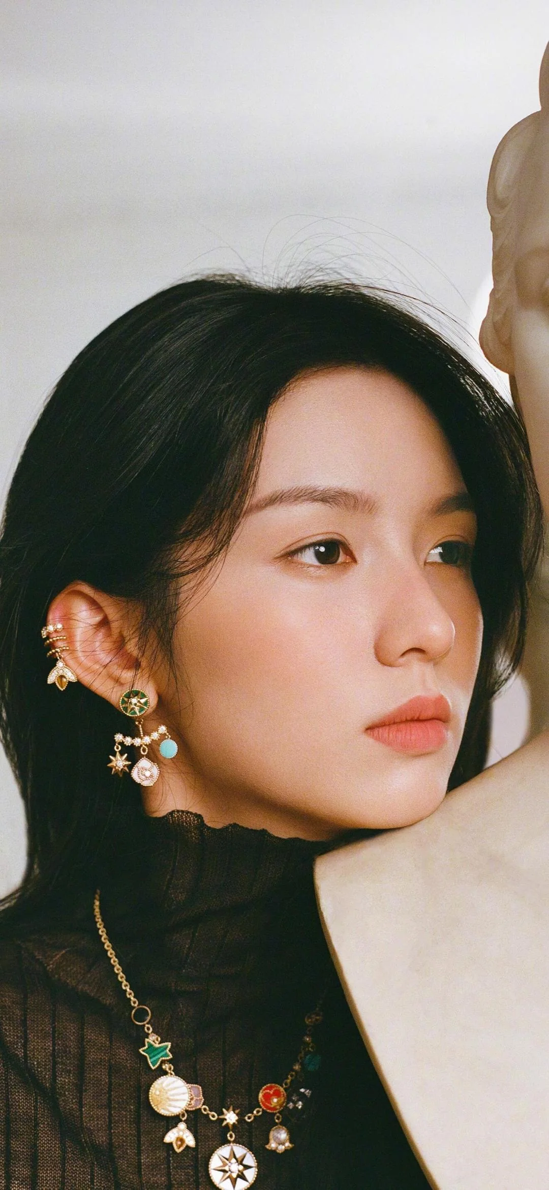 디올 로즈 데 방 컴퍼스 귀걸이 상세 이미지 2