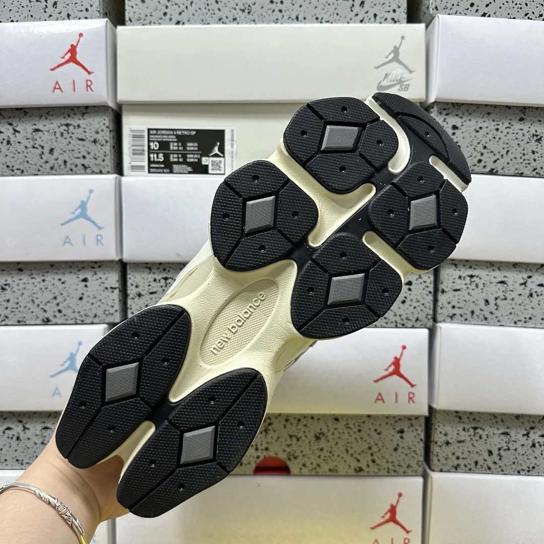 뉴발란스 [C] 9060 U9060AGA 202201 New Balance 9060 상세 이미지 9