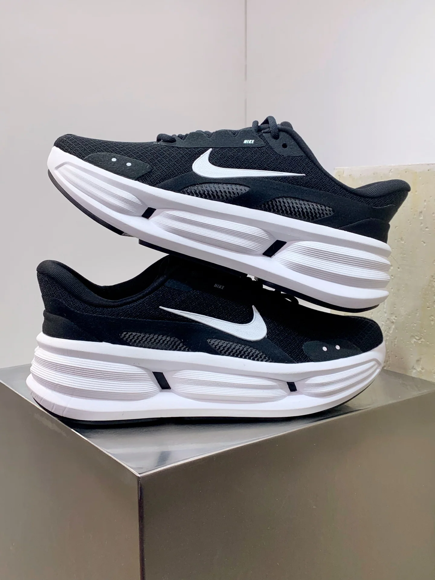 나이키ETC 경량 메시 러닝화 상세 이미지 4