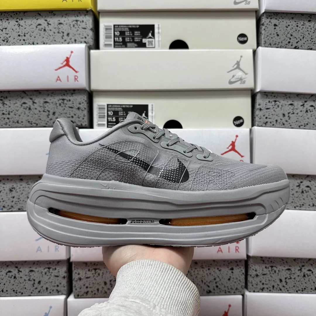 나이키 [5A] 보메로 프리미엄 그레이 HQ2050-755 201632 Nike Vomero Premium 상세 이미지 2