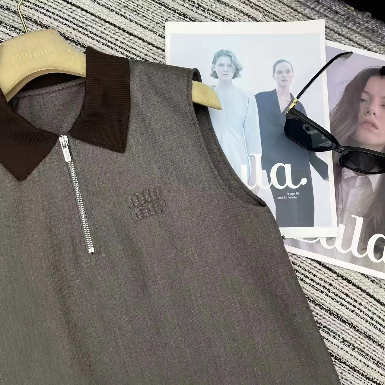 미우미우 컬러 블록 립 카라 플리츠 원피스 상세 이미지 5