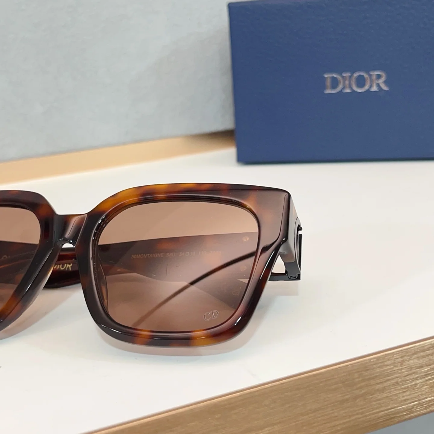 디올 선글라스 72683 Dior Sunglasses 상세 이미지 2