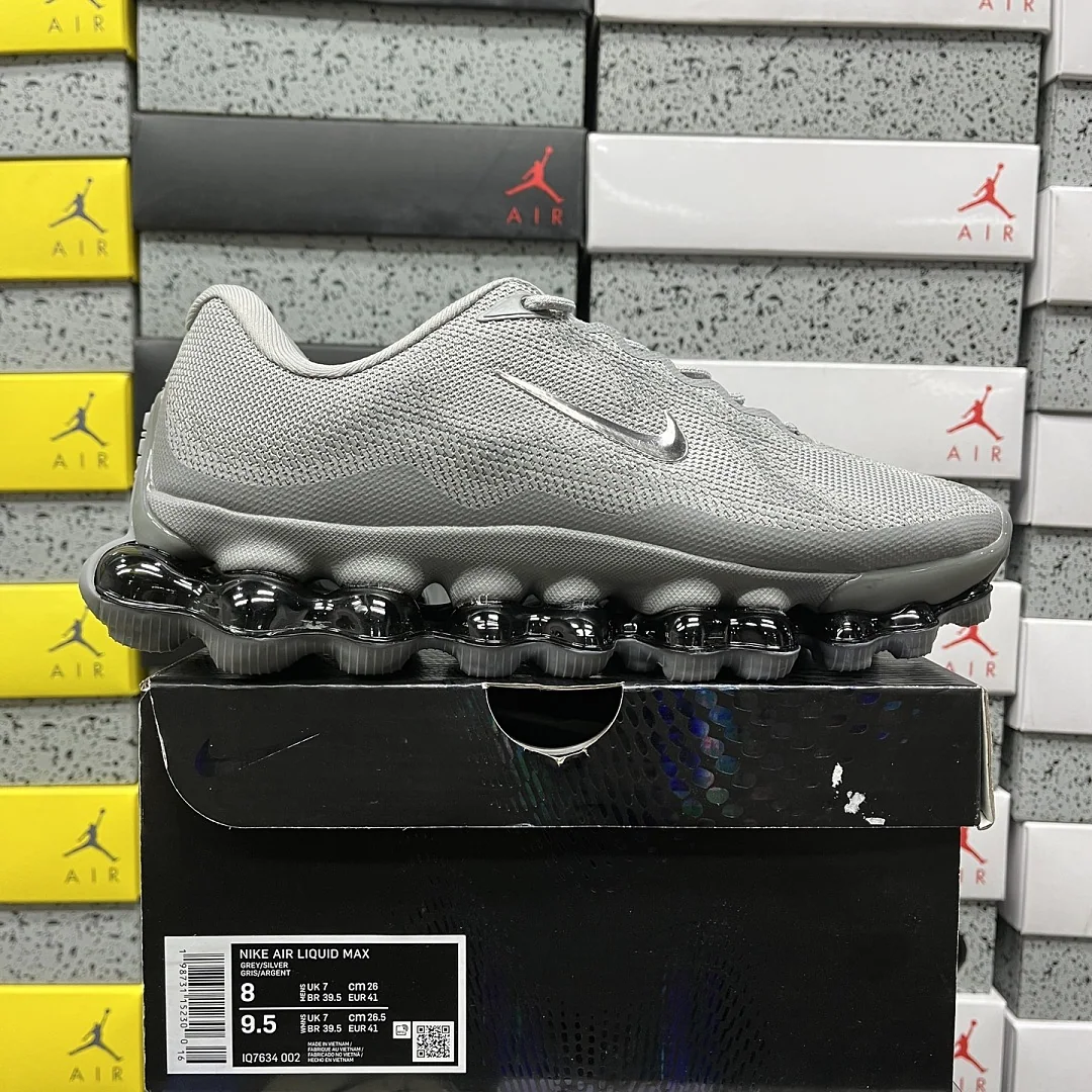 나이키 [EG] 에어 그레이 실버 IQ7634-002 201666 Nike Air Liquid Max