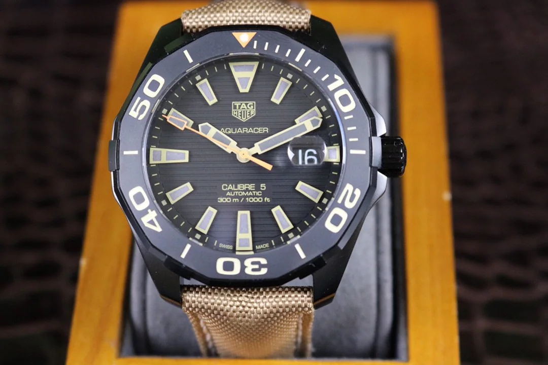 태그호이어 아쿠아레이서 다이버 오토매틱 남성 시계 레플리카 45492 TAG Heuer 상세 이미지 2