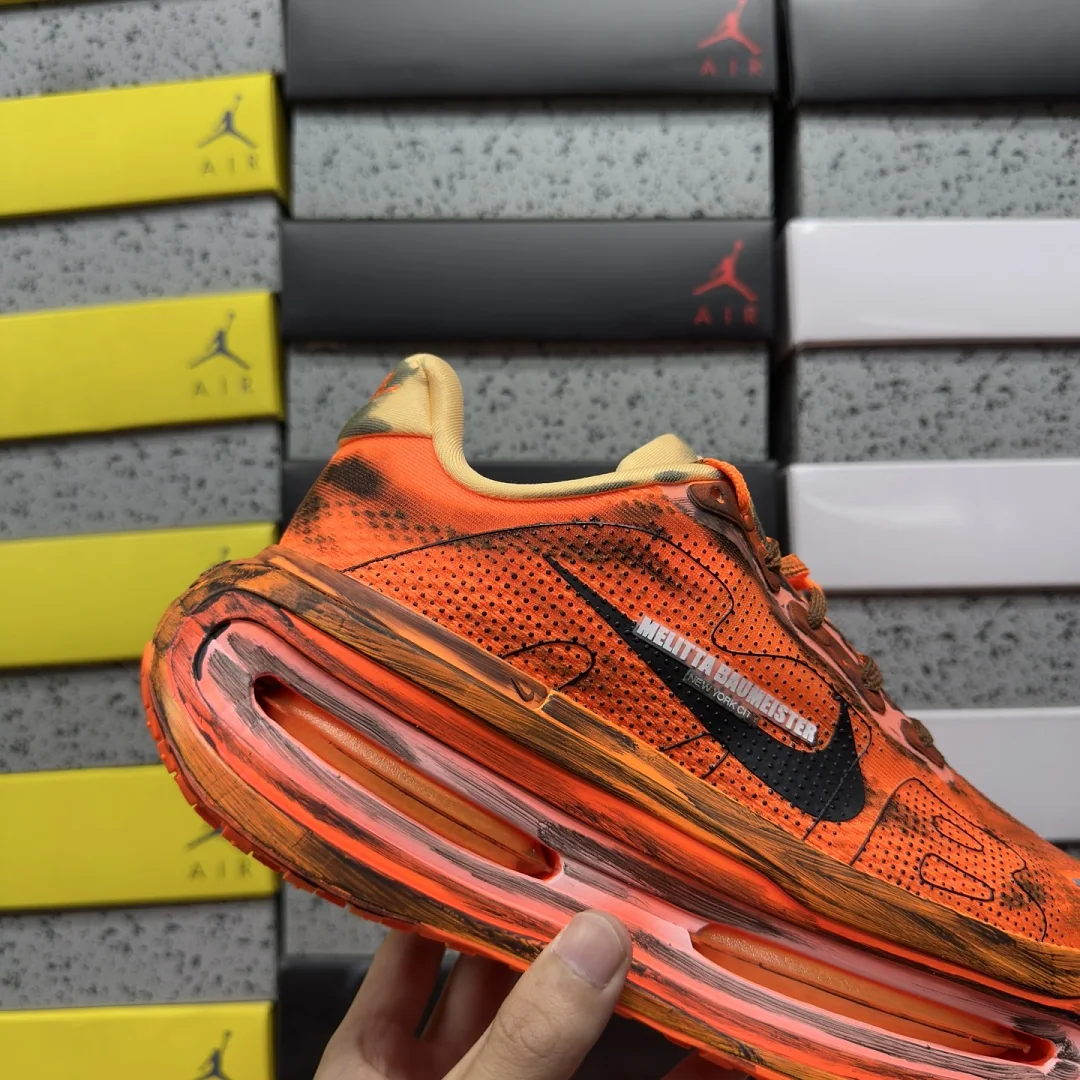 나이키 [M] 보메로 프리미엄 IQ7166-800 201746 Nike Vomero Premium Melitta Baumeister 상세 이미지 8