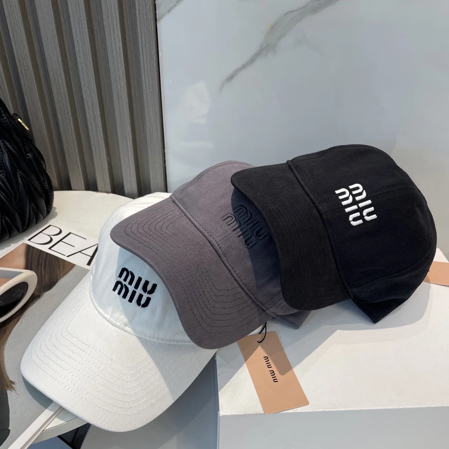 미우미우 코튼 워싱 베이스볼 캡 상세 이미지 9