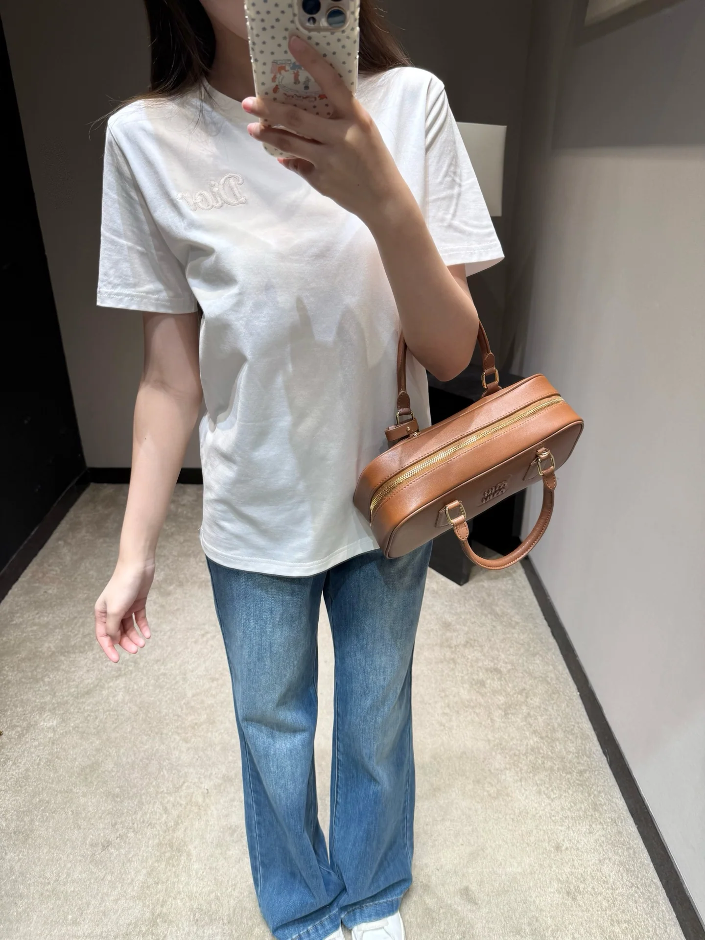 디올 자수 로고 여성 반팔 티셔츠 상세 이미지 2