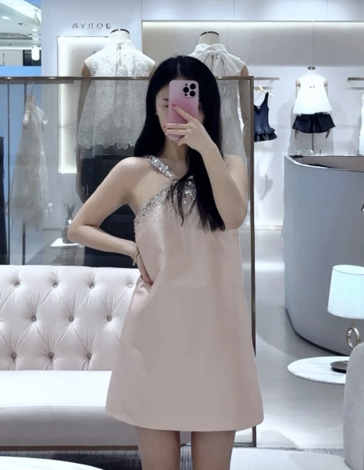 미우미우 핑크 새틴 스팽글 홀터 원피스 상세 이미지 9