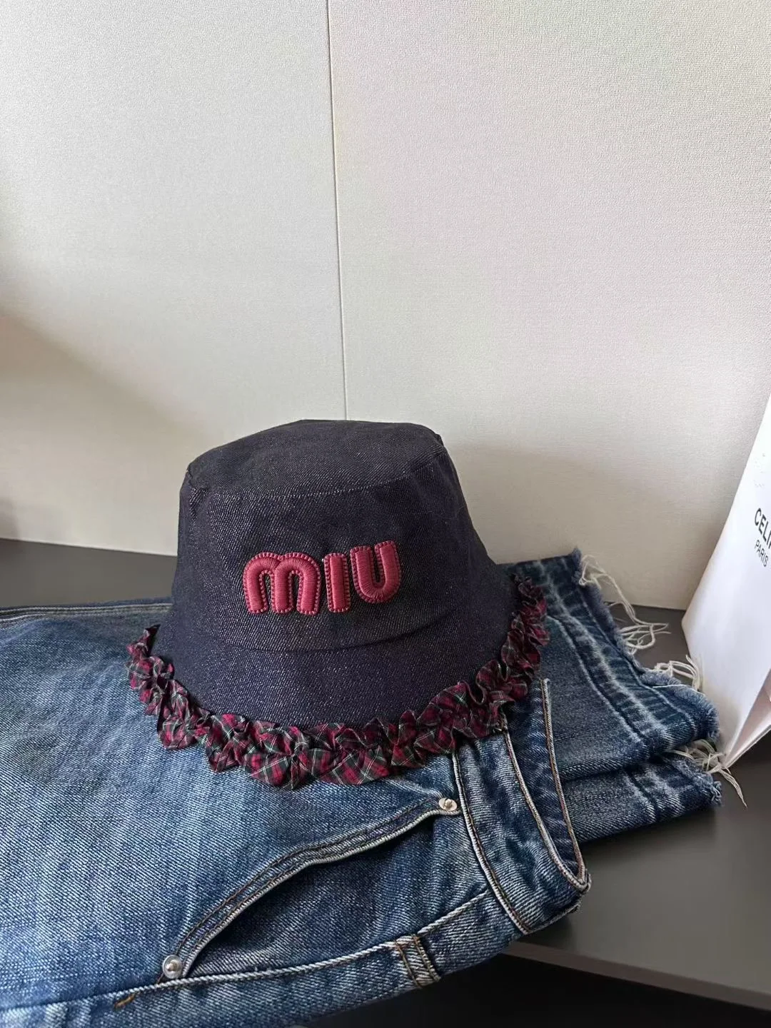 미우미우 데님 레이스 버킷햇 상세 이미지 7