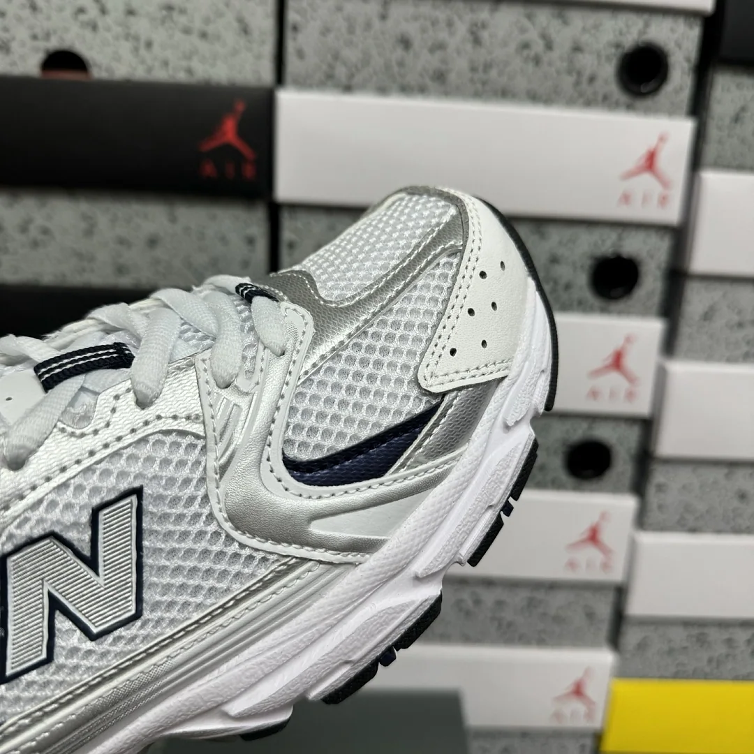 뉴발란스 [WZ] 530 MR530SG 202039 New Balance 530 White Silver Navy 상세 이미지 9