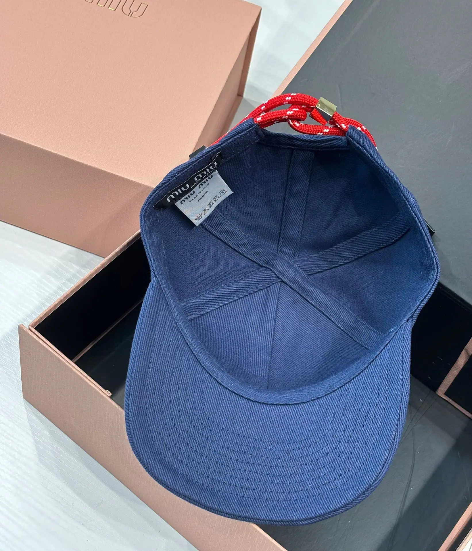 미우미우 모자 80979 Miu Miu Cap 상세 이미지 4