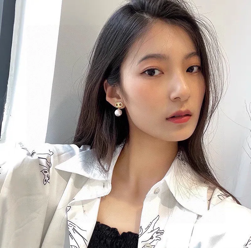 셀린느 개선문 진주 귀걸이 69491