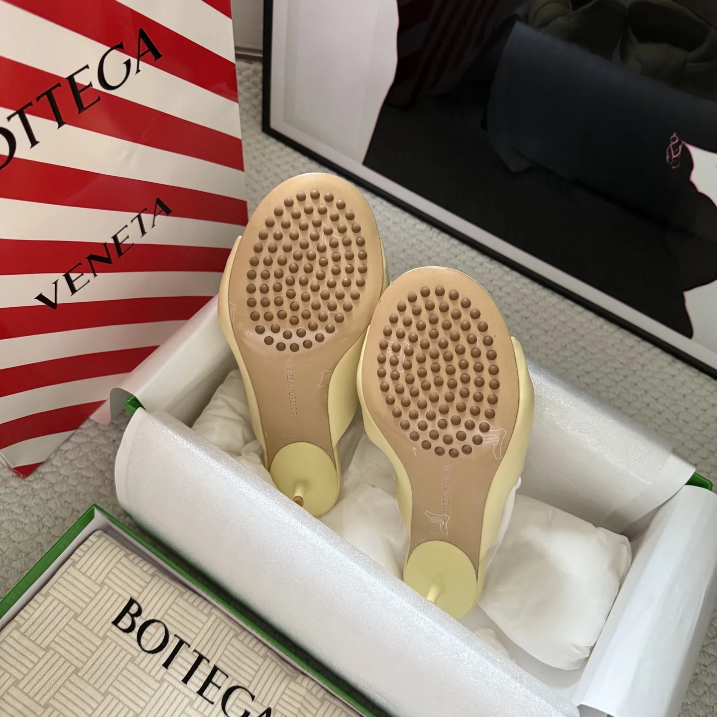 보테가베네타 체리 컬렉션 노트 뮬 상세 이미지 9
