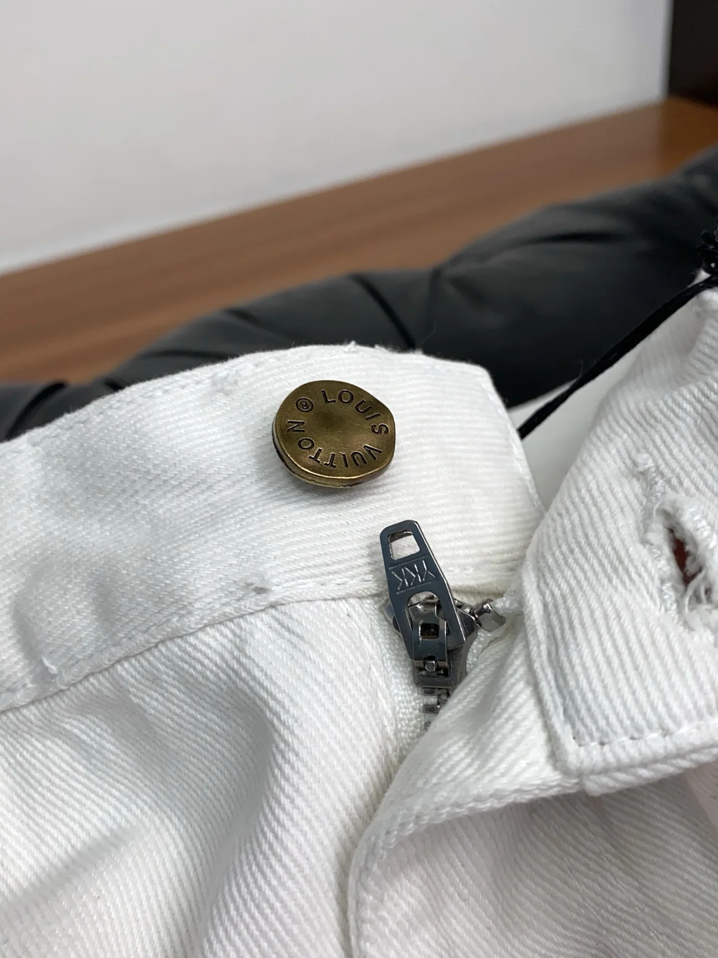 루이비통 데님 니트 가공 남성 반바지 상세 이미지 7