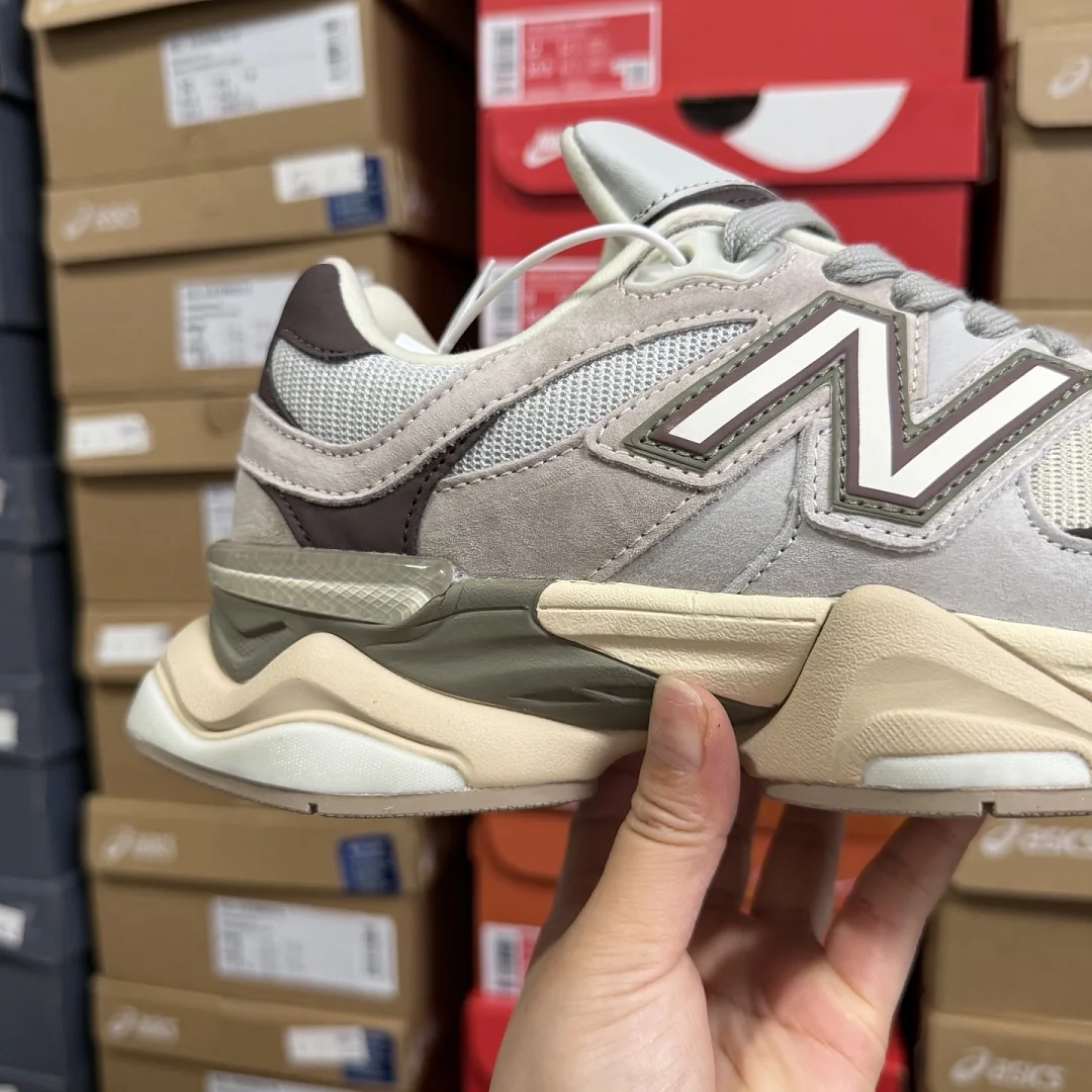 뉴발란스 [C] 9060 브라운 U9060FNA 202104 New Balance 9060 상세 이미지 9