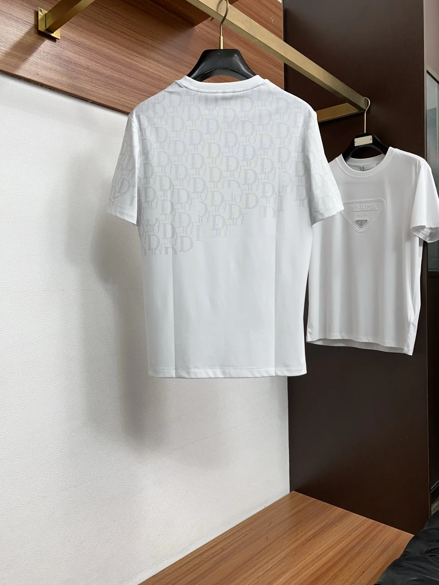 디올 크루넥 남성 반팔 티셔츠 상세 이미지 9