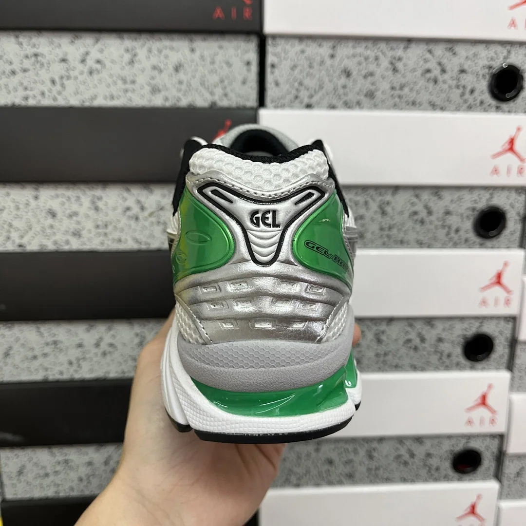 아식스 [TOP] 젤 카야노 14 1201A019-110 200305 Asics Gel-Kayano 14 White Malachite Green 상세 이미지 2