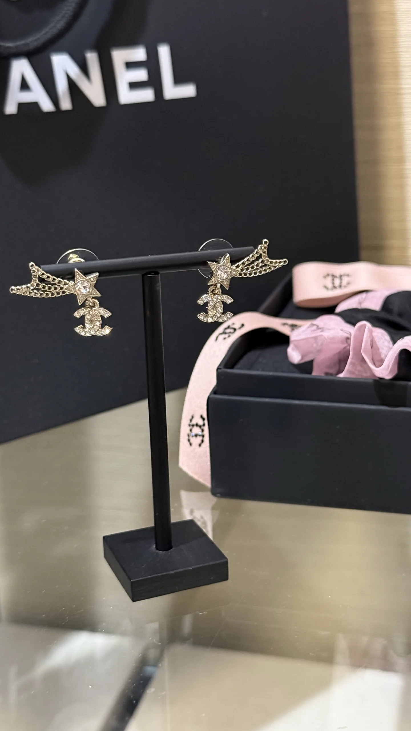 샤넬 더블 C 다이아몬드 체인 귀걸이 상세 이미지 2
