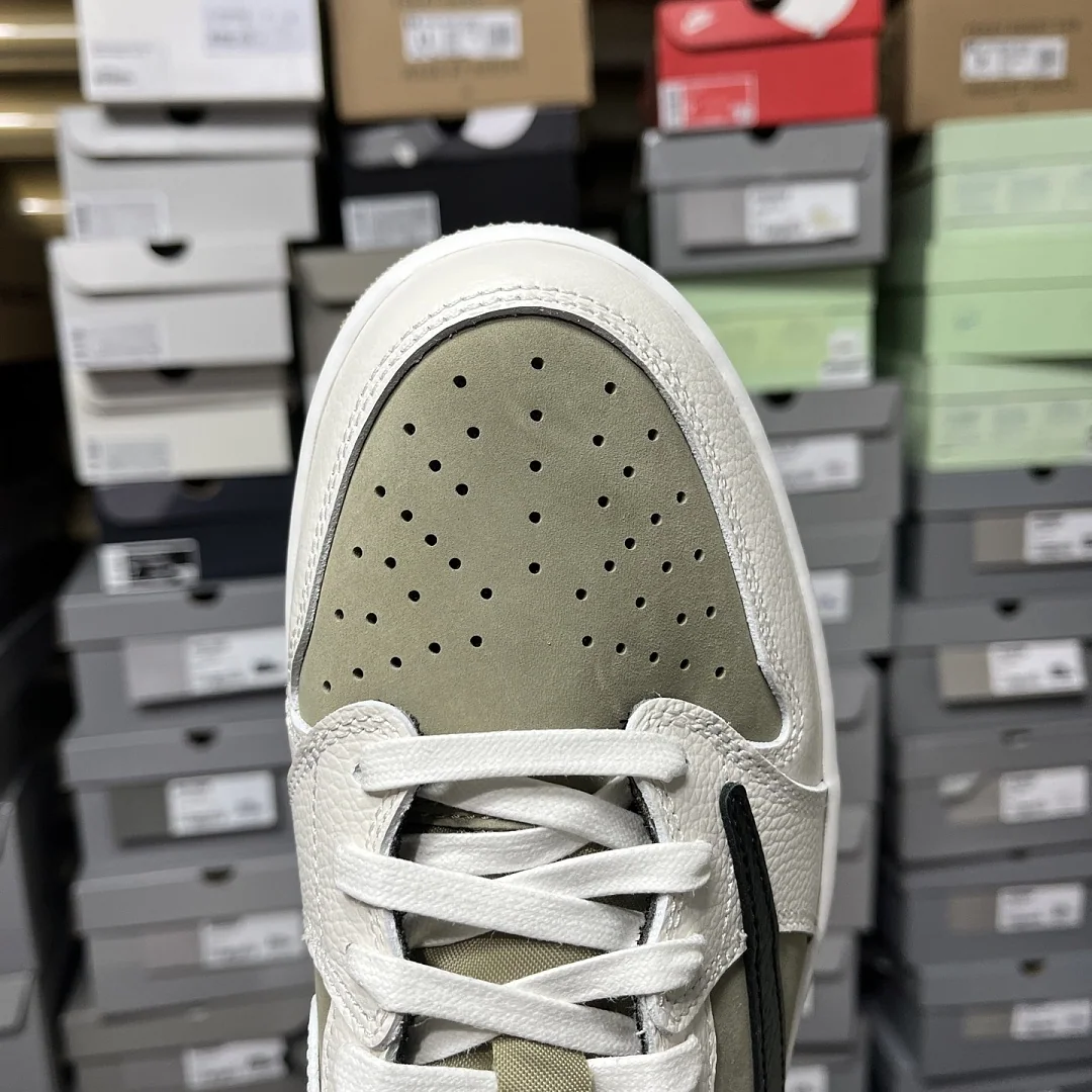 나이키 [FK] FZ3124-200 201834 Nike Travis Scott Neutral Olive 6.0 상세 이미지 4