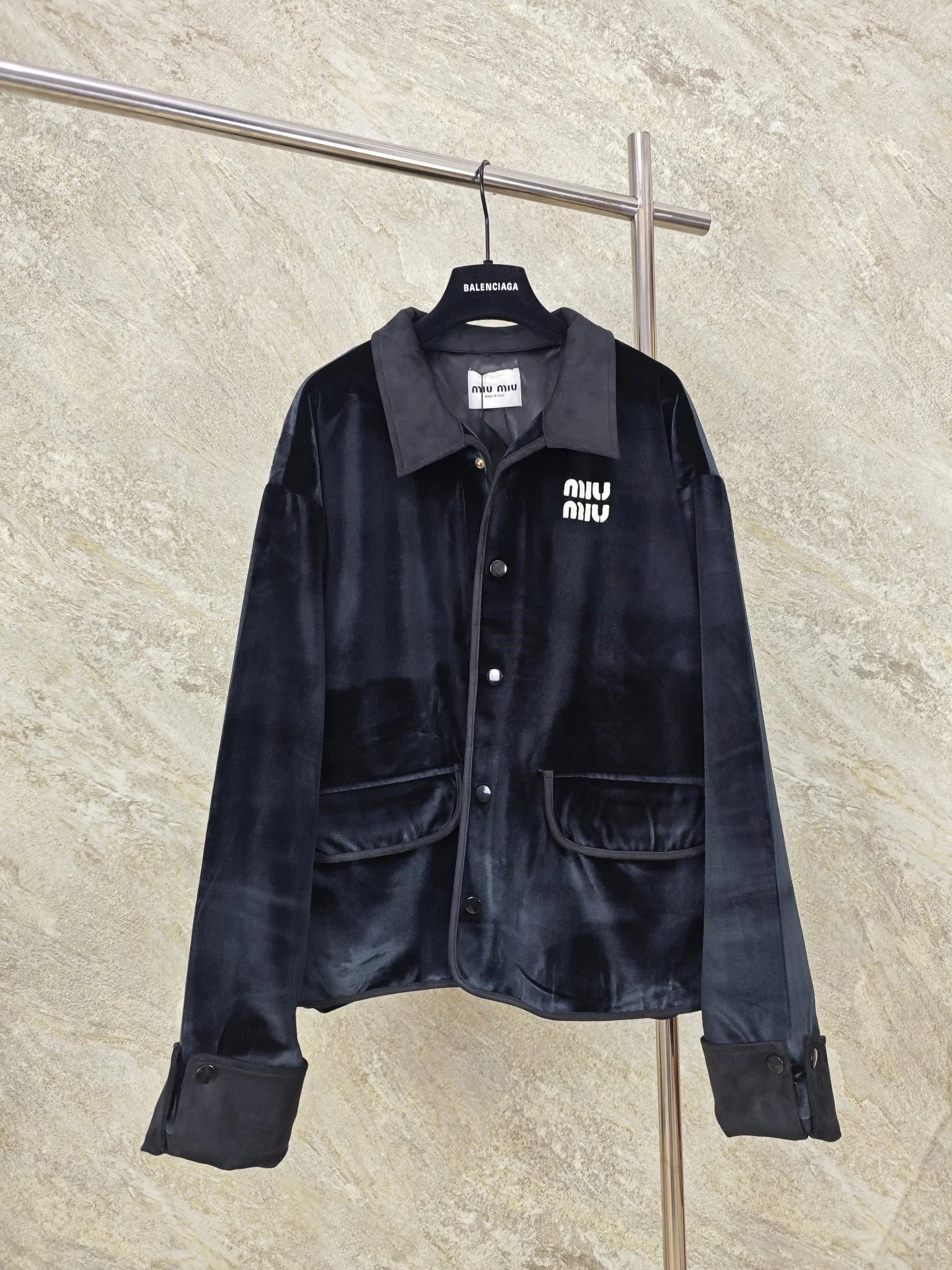 미우미우 벨벳 패치워크 자켓 25FW