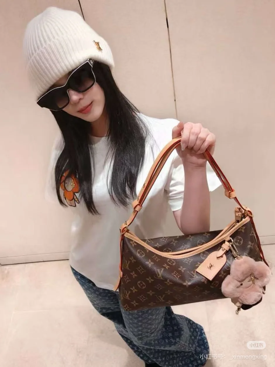 루이비통 해바라기 자수 크루넥 반팔 티셔츠 상세 이미지 7