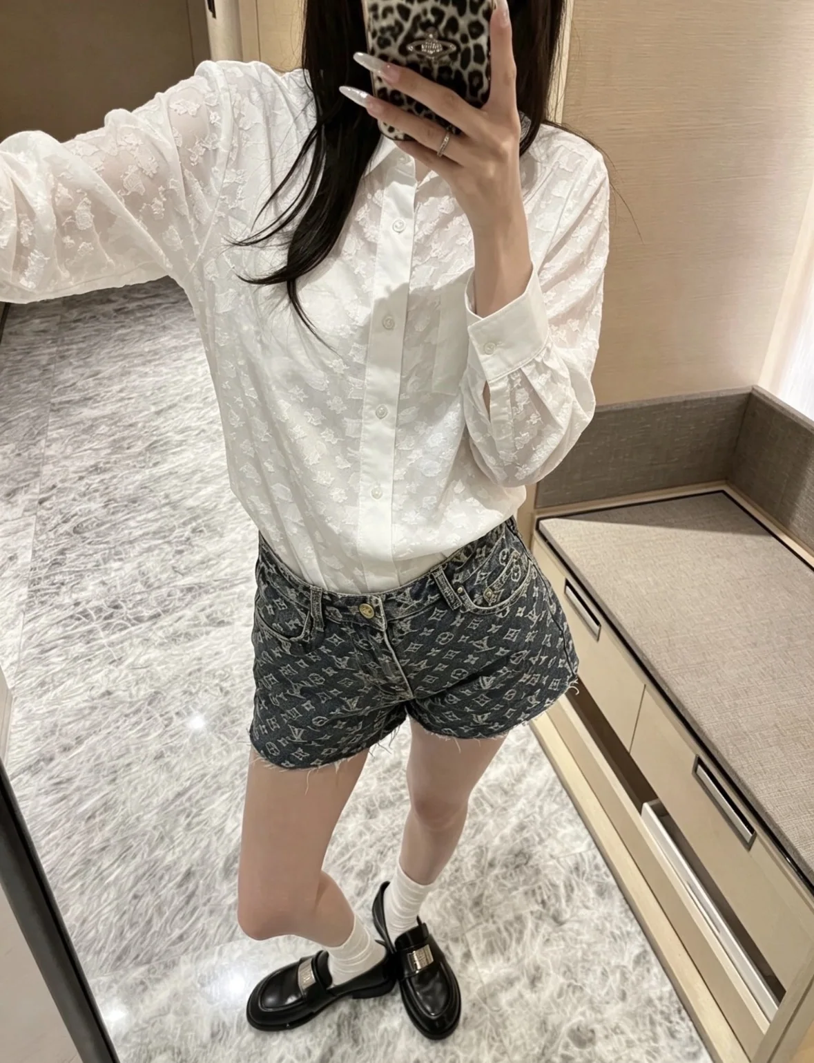 루이비통 벨벳 자카드 드롭숄더 여성 셔츠 상세 이미지 2