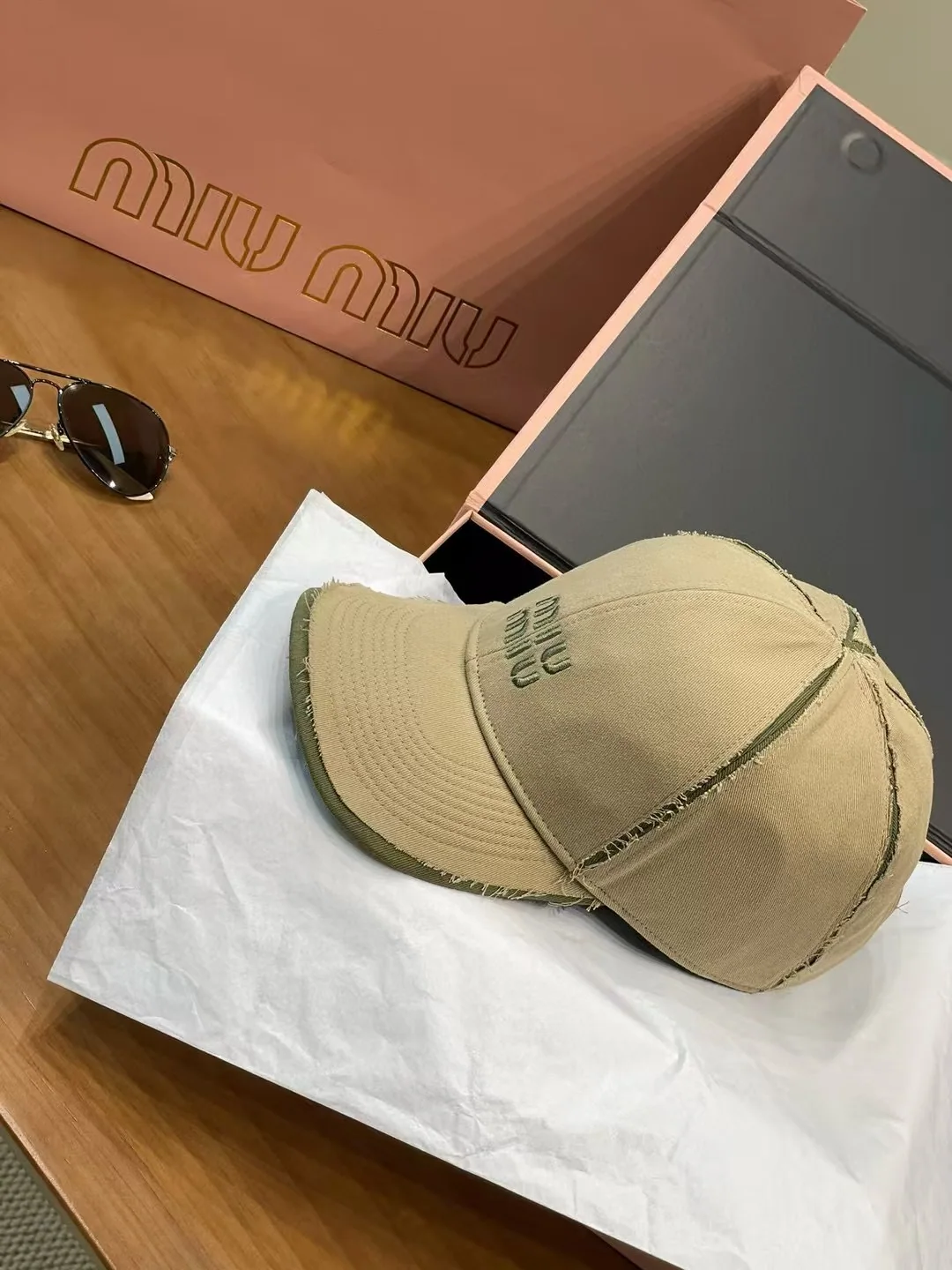 미우미우 모자 80906 Miu Miu Cap 상세 이미지 3
