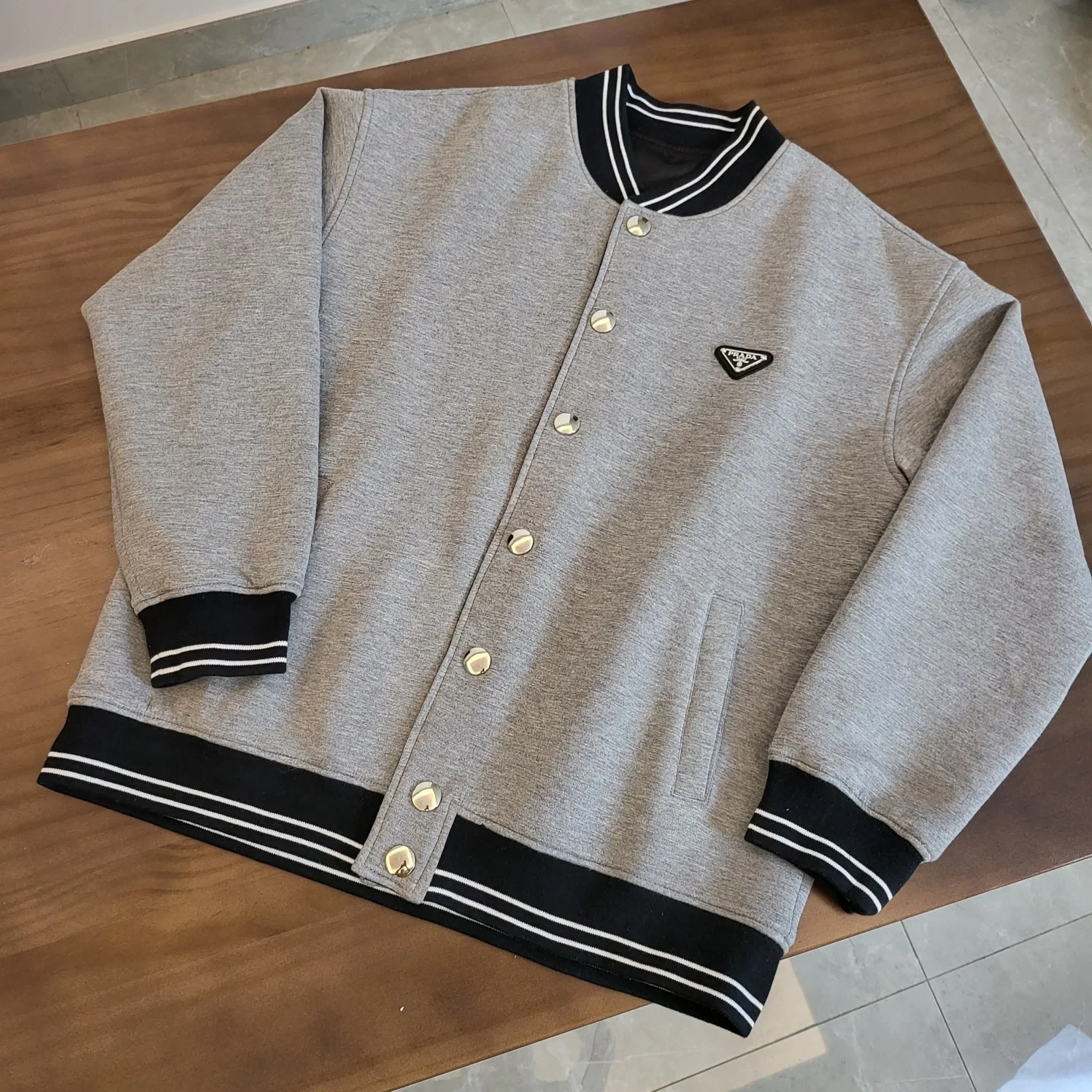 프라다 리버시블 베이스볼 자켓 남성 자켓 24 SS 24SS