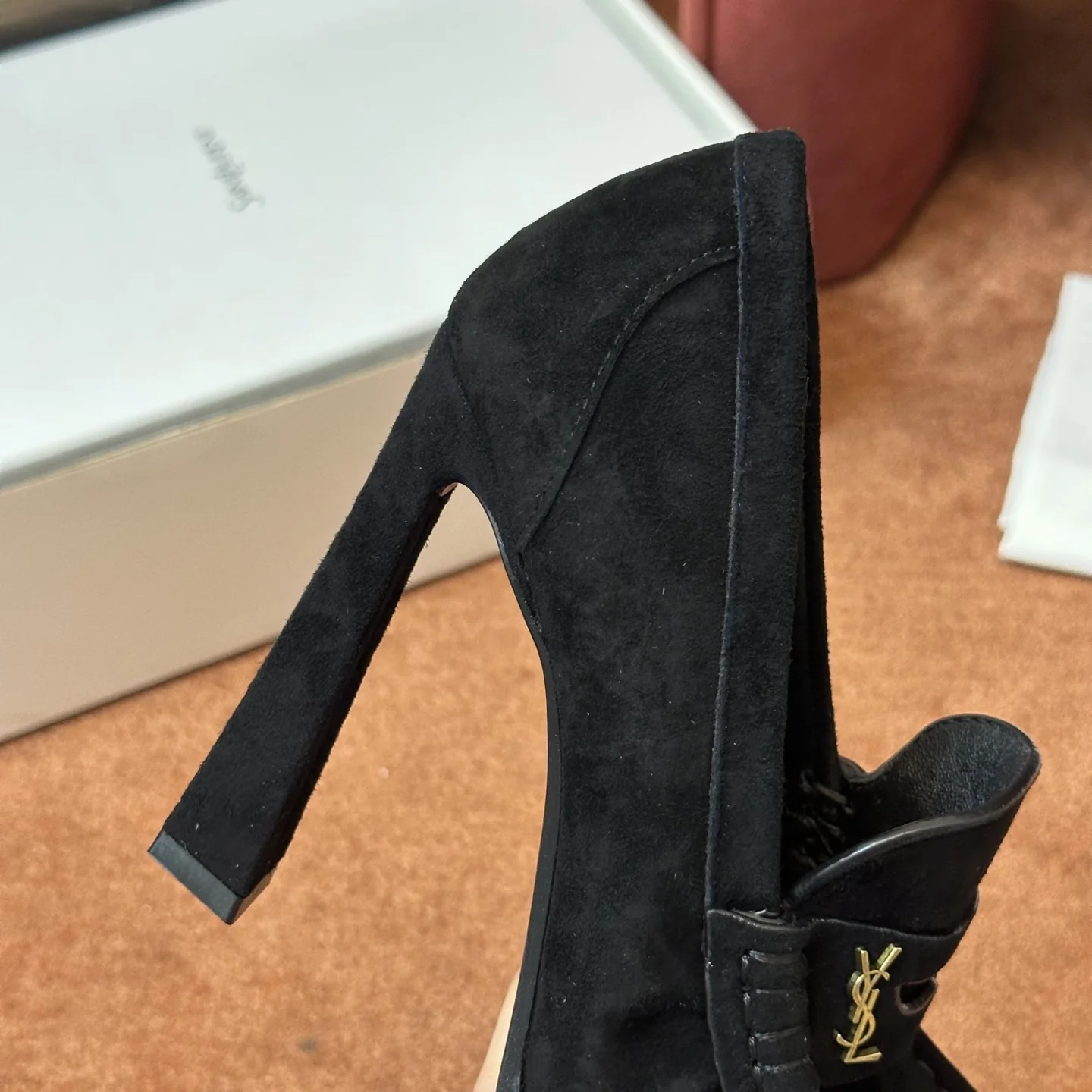 생로랑 YSL 앞코 덮인 뮬 슬리퍼 상세 이미지 4